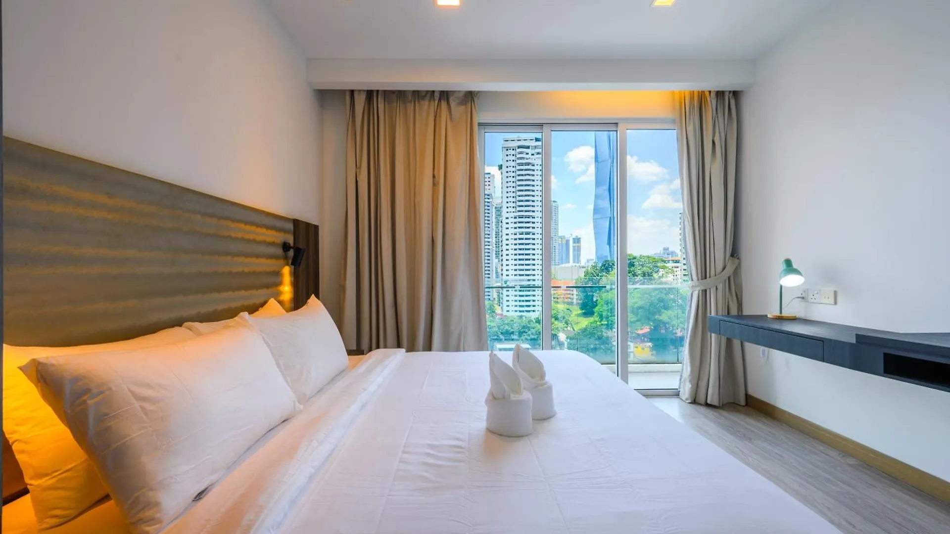 Апартаменты Greystone One Bukit Ceylon Куала-Лумпур 0*,